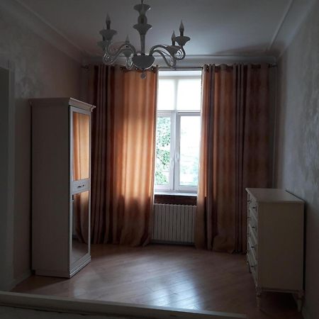 Luxury Apartment In The Center 基希讷乌 外观 照片