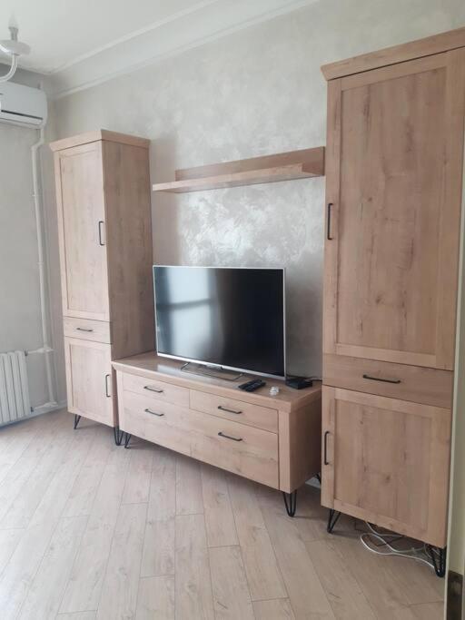 Luxury Apartment In The Center 基希讷乌 外观 照片