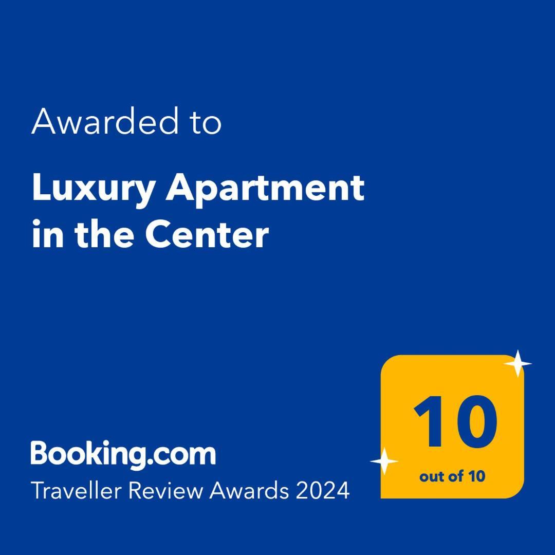 Luxury Apartment In The Center 基希讷乌 外观 照片